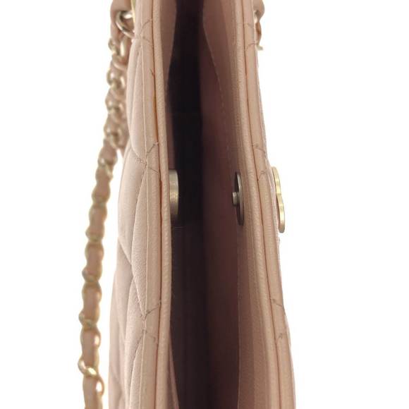 CHANEL Matelasse Handbag - Picture 10 of 14